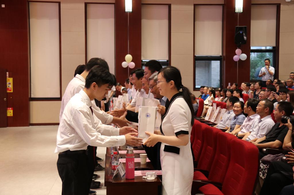 QY球友会体育